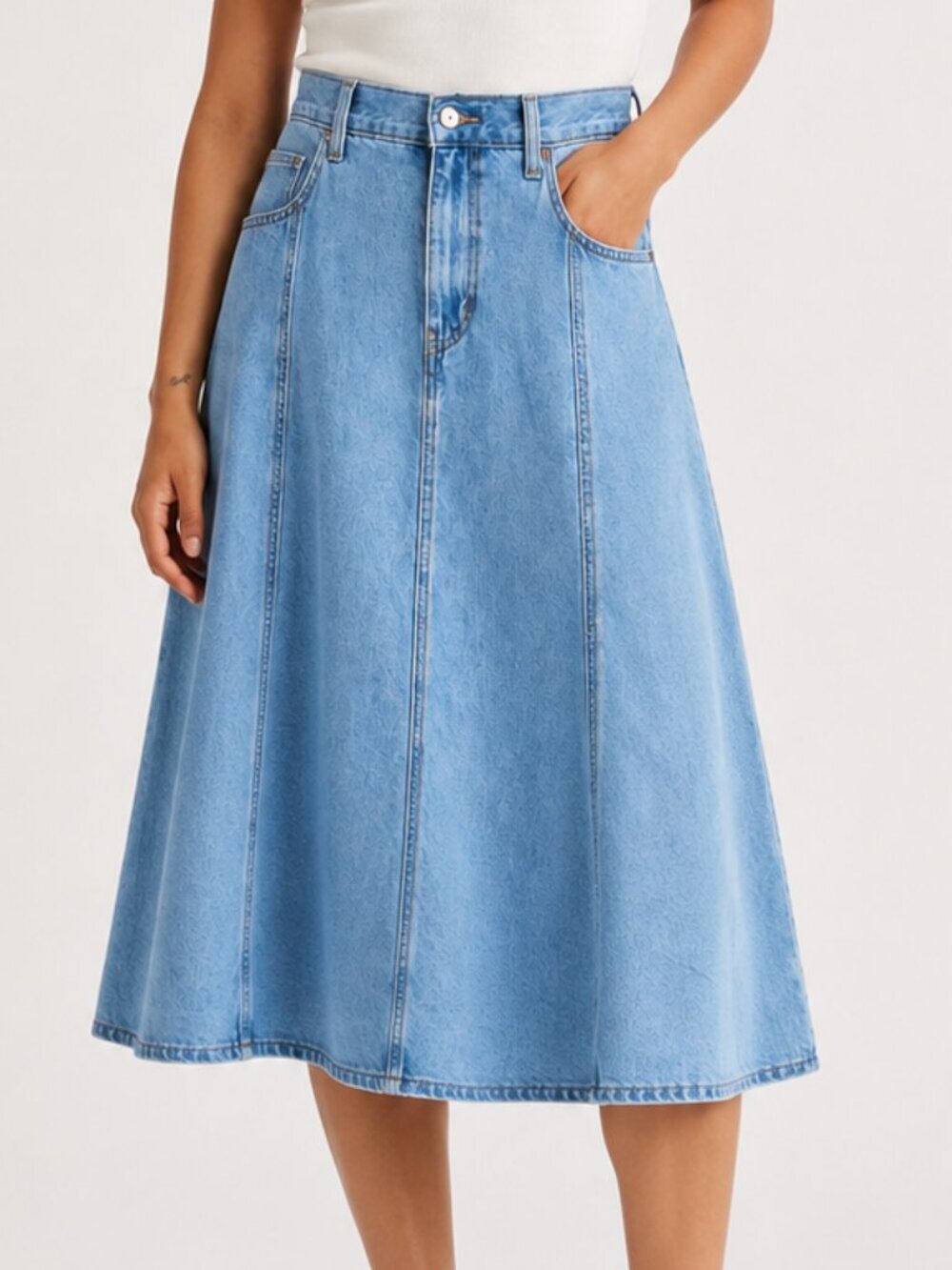Levis NEW Fit & Flare Denim Medium Wash Jean Midi Skirt SZ 32 Western Chic Retro